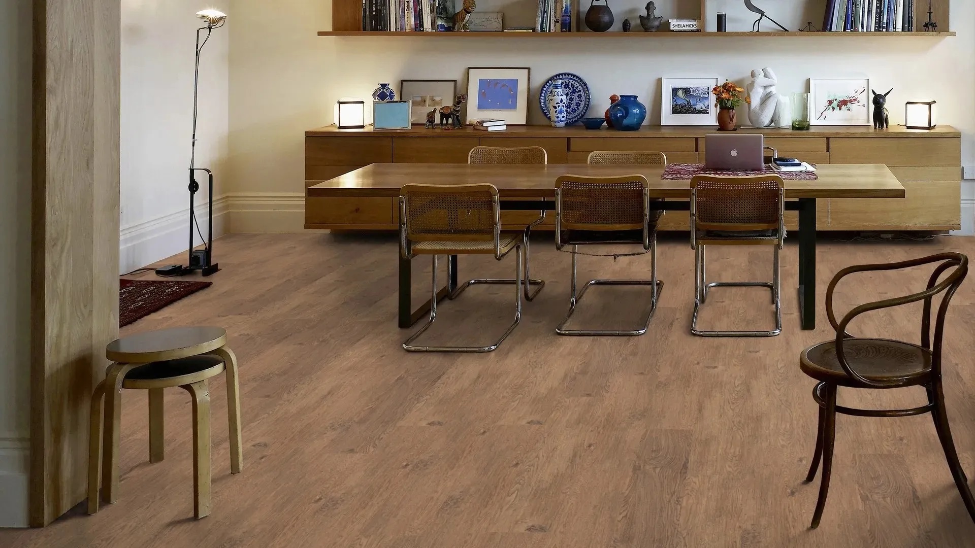 Вінілова підлога Hydrocork Plus - Castle Toast Oak B5P1002. 33 клас, 6 мм. Виробництво Португалія.