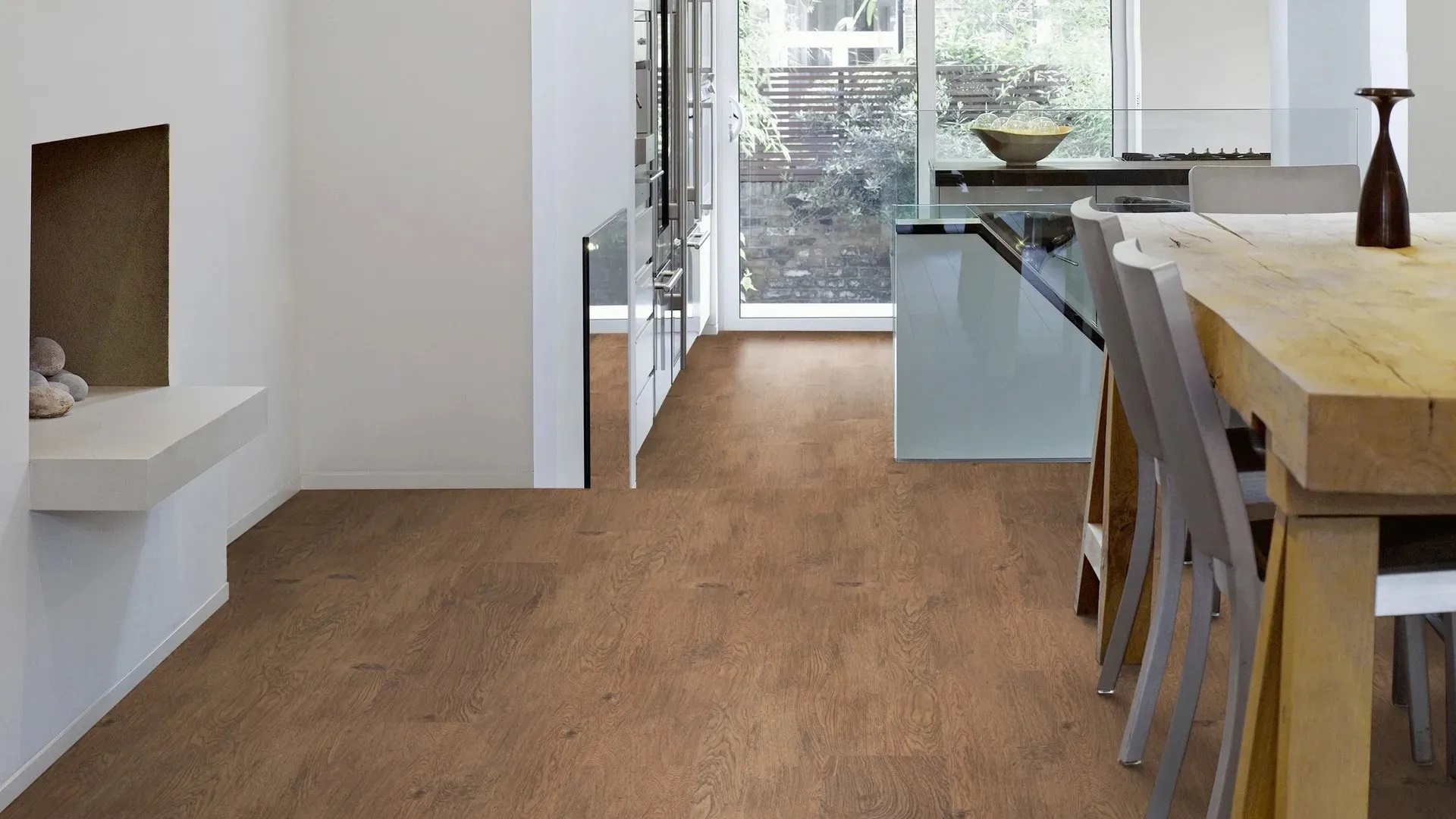 Вінілова підлога Hydrocork Plus - Castle Toast Oak B5P1002. 33 клас, 6 мм. Виробництво Португалія.