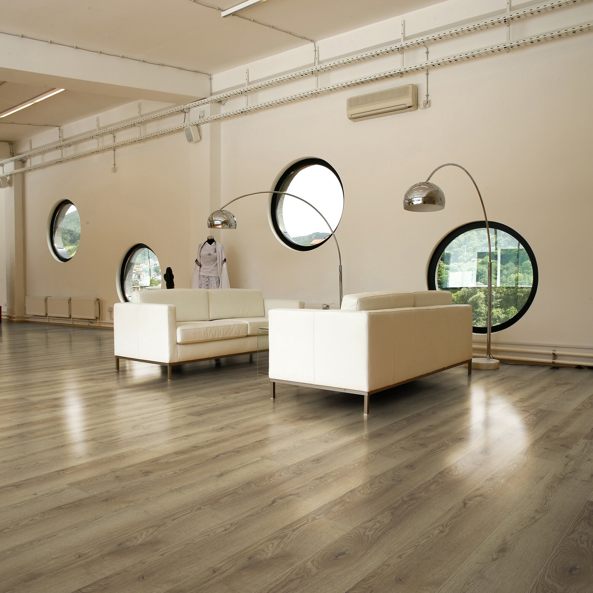 Ламінат Kronotex - Mountain Oak Nature, артикул D 4725, 33 клас, 12 мм. Колекція Mammut. Виробництво Німеччина.