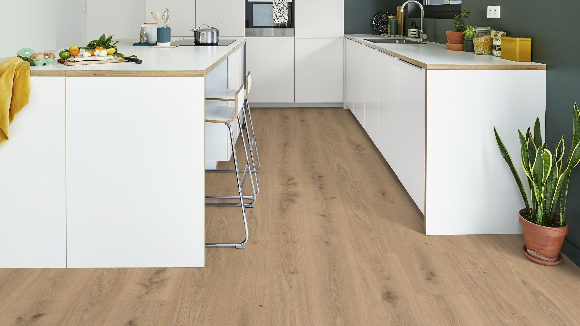Вінілова підлога Tarkett – Delicate Oak Chestnut, артикул 36020005, колекція Starfloor Click Solid 55.