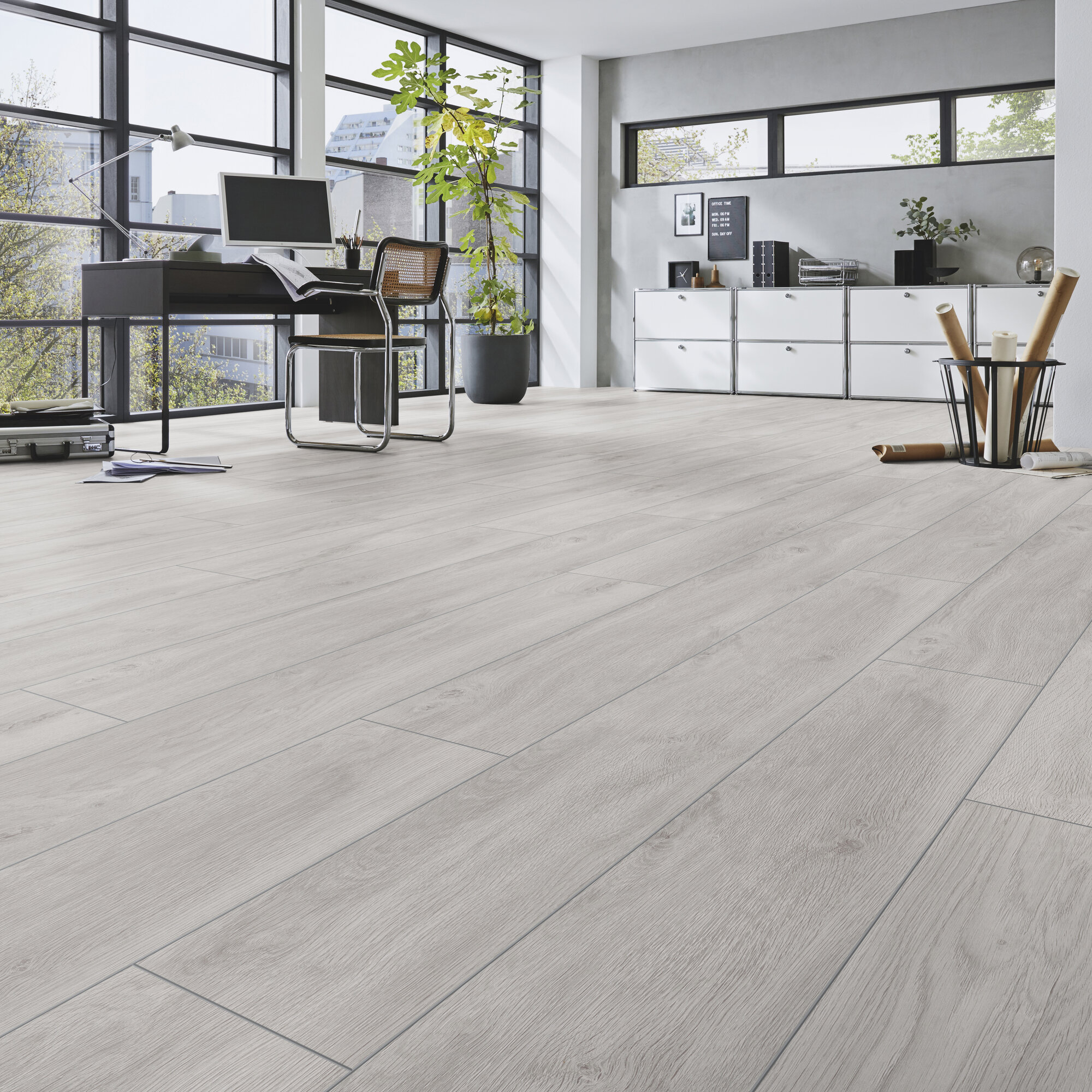 Ламінат Kronotex - Premium Oak Grey, артикул D 4956, 33 клас, 12 мм. Колекція Robusto. Німеччина.