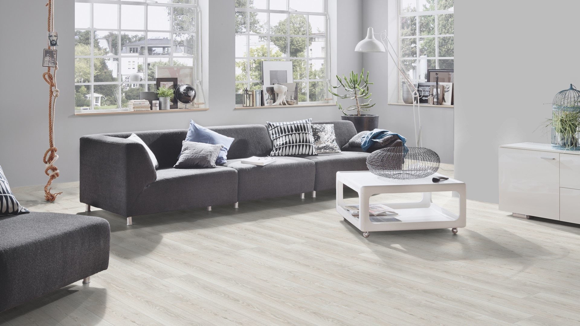 Ламінат Krono Original - Misty Sterling Oak, артикул K484, 32 клас, 8 мм. Колекція Super Natural. Польща.