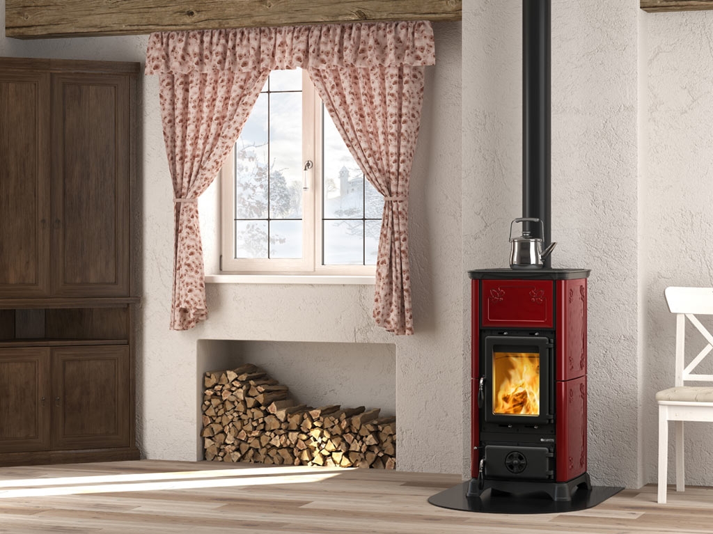 Камінна піч Emiliana ( Bordeaux ). Виробництво La Nordica-Extraflame Італія.