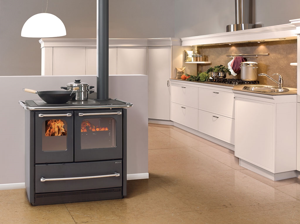 Камінна піч Sovrana Easy Evo 2.0 ( Anthracite Black ). Виробництво La Nordica-Extraflame Італія.