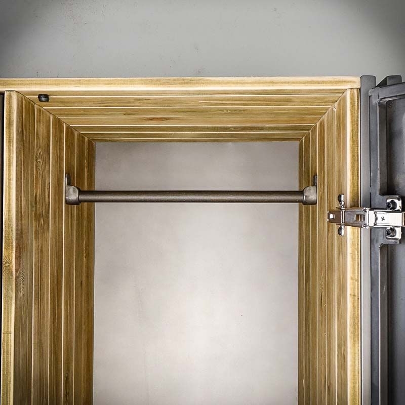 Меблі Seart ( Rustykalne uchwyty ) – шафа Steel Wood 3, основний матеріал метал та деревина сосни, виробництво Польща.