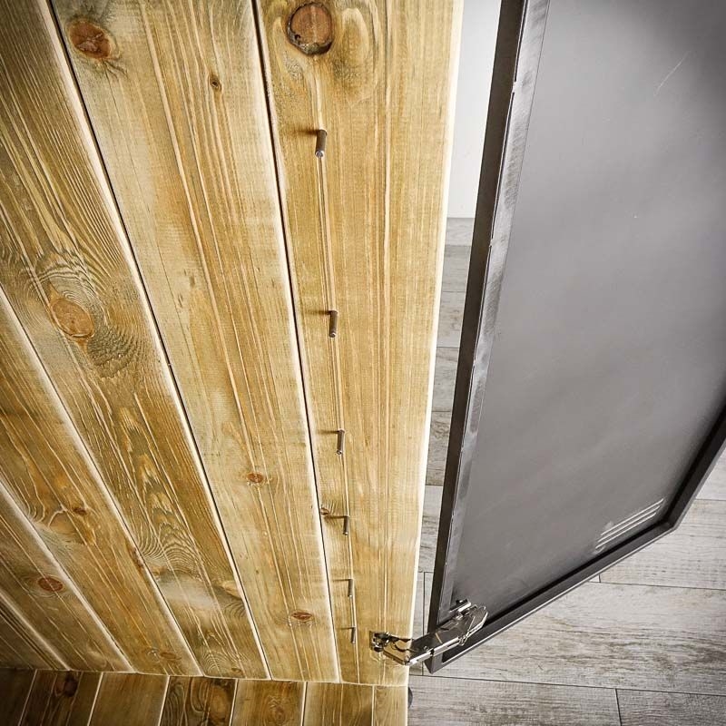 Меблі Seart ( Rustykalne uchwyty ) – шафа Steel Wood 3, основний матеріал метал та деревина сосни, виробництво Польща.