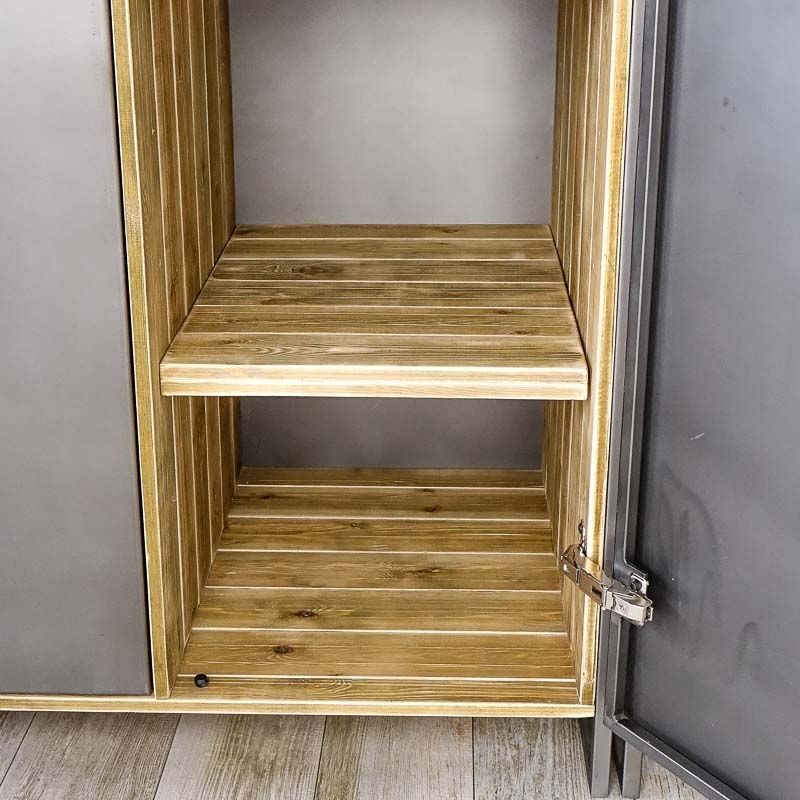 Меблі Seart ( Rustykalne uchwyty ) – шафа Steel Wood 3, основний матеріал метал та деревина сосни, виробництво Польща.