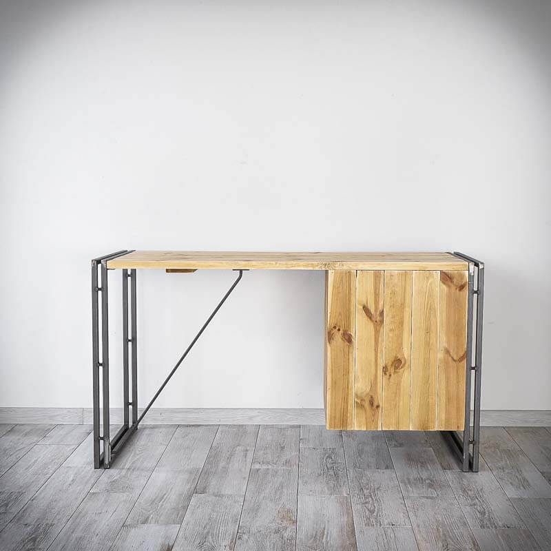 Меблі Seart ( Rustykalne uchwyty ) – стіл письмовий Steel Wood 1, основний матеріал метал та деревина сосни, виробництво Польща.