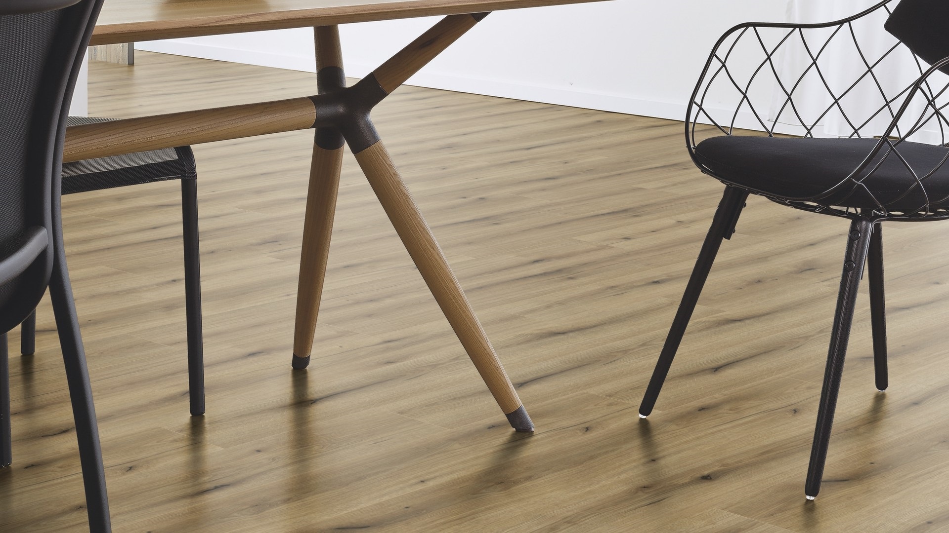 Ламінат Kaindl - Oak Timbertrend, артикул K5574, 33 клас, 10 мм. Австрія.