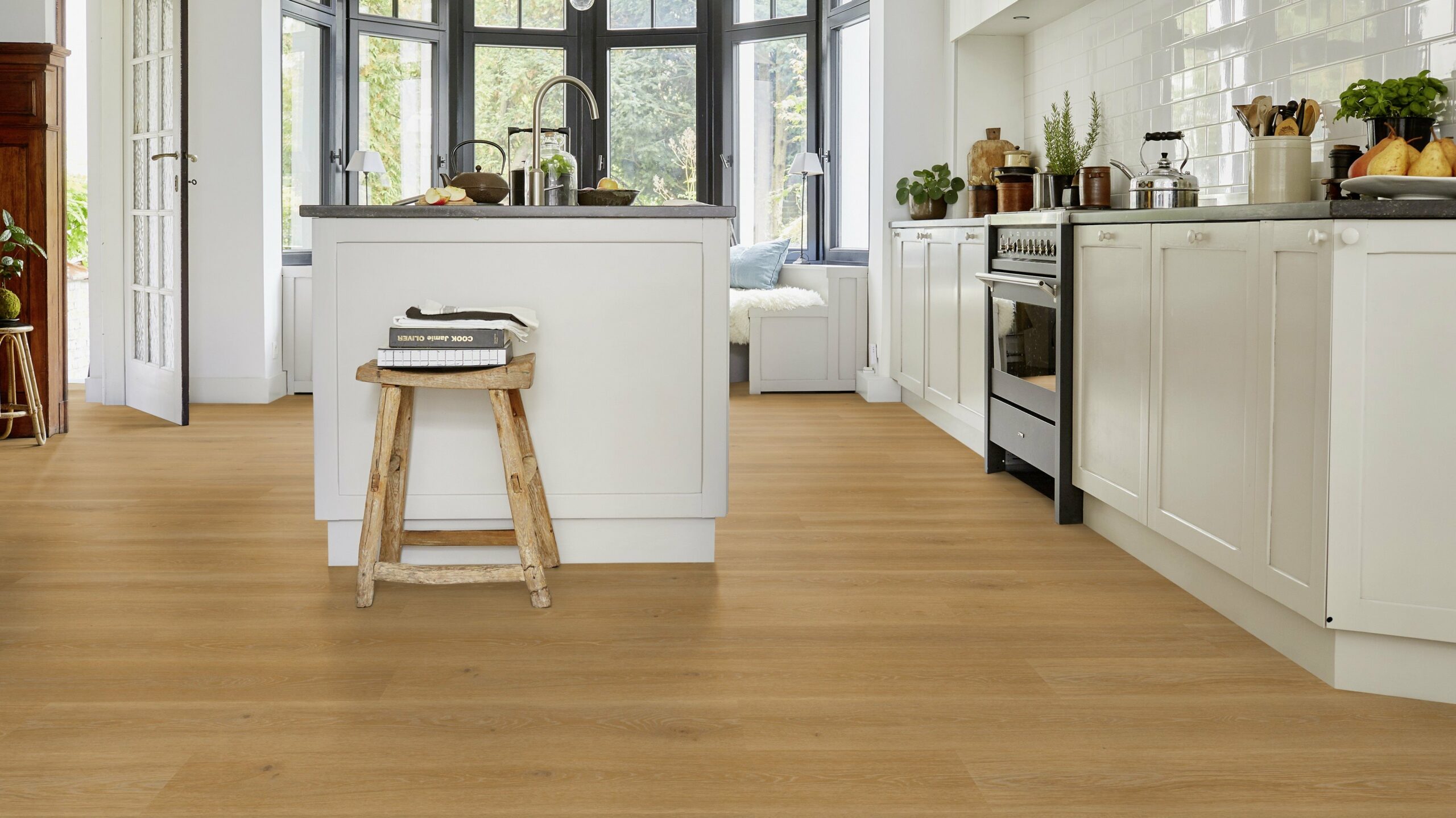 Вінілова підлога Tarkett – Highland Oak Natural, артикул 280007012, 33 клас, 5,5 мм. Колекція Elegance Rigid 55.