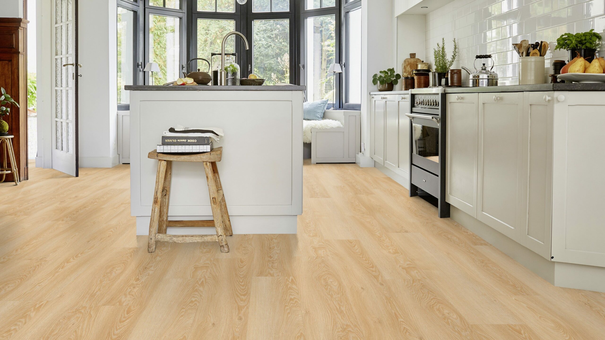 Вінілова підлога Tarkett – Modern Oak Classical, артикул 280006007, 33 клас, 5,5 мм. Колекція Elegance Rigid 55.