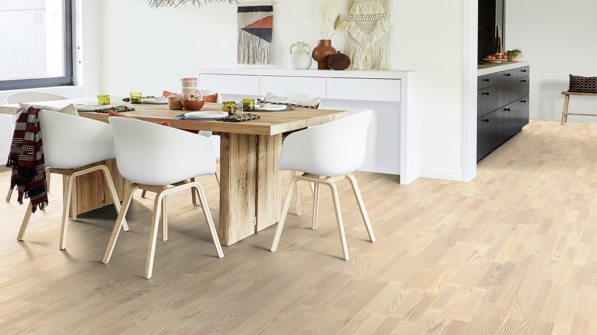 Паркетна дошка Tarkett – Ash Linen White (3 Strip) артикул 7969009, колекція Shade
