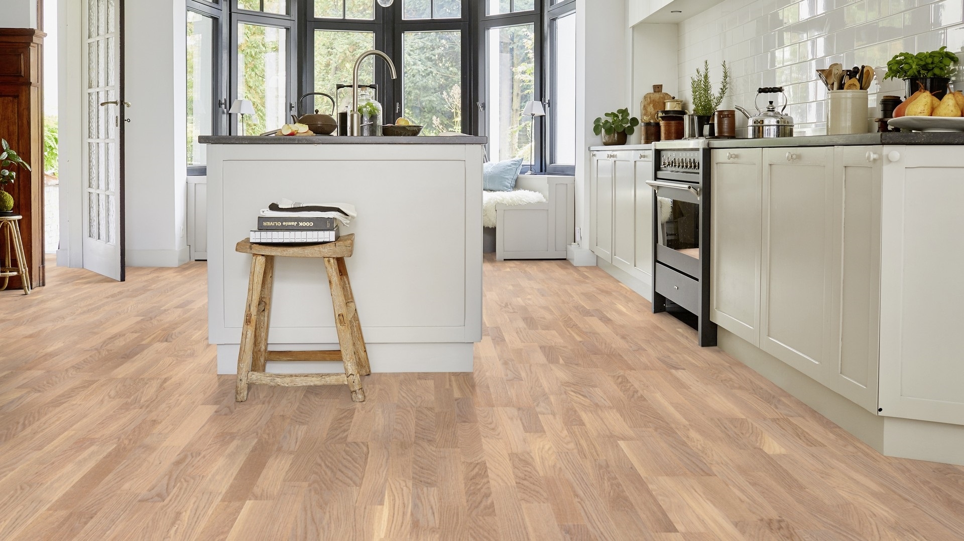 Паркетна дошка Tarkett – Oak Soft Skin (3 Strip) артикул 7870074, колекція Grace